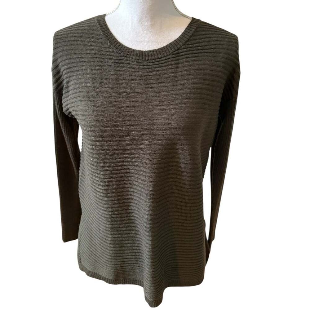 Tahari Crewneck Wool Ribbed Knit Sweater Button Detail Olive Green S